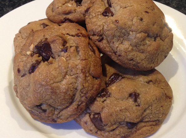 Chewy chocolate chip & peanut butter cookies